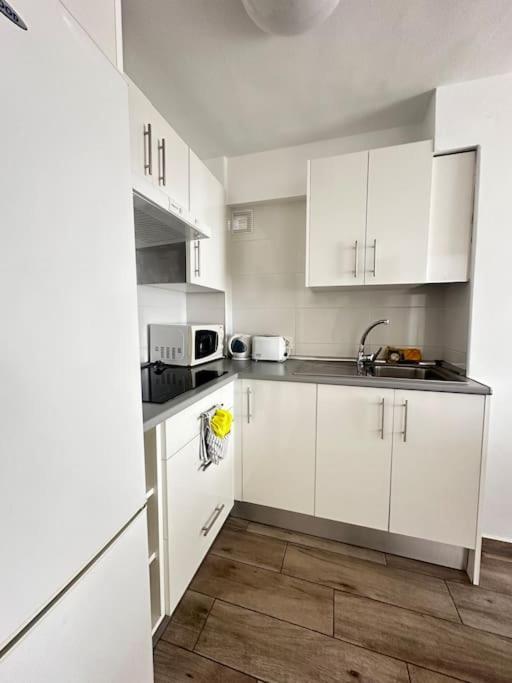 Oasis Bahia Cristianos View Apartment